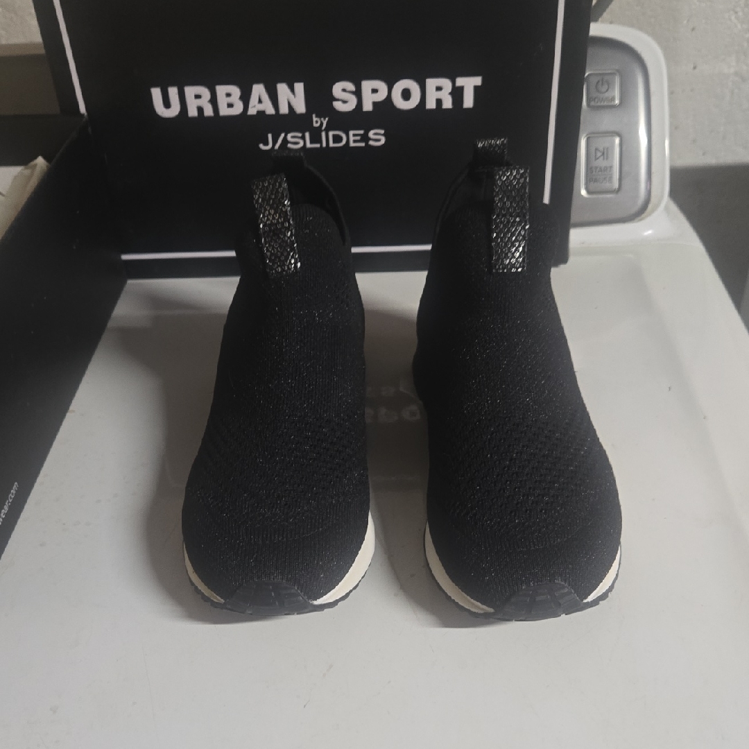 Sneaker